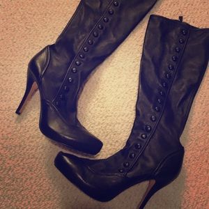 Size 8 MAX Studio boots